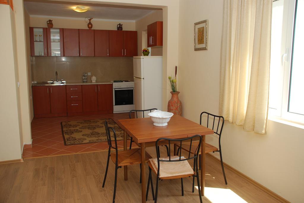 Apartments Ismy Ulcinj Quarto foto
