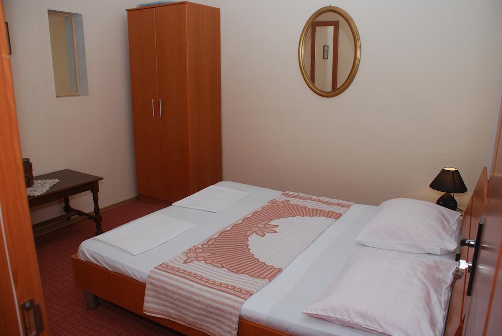Apartments Ismy Ulcinj Quarto foto