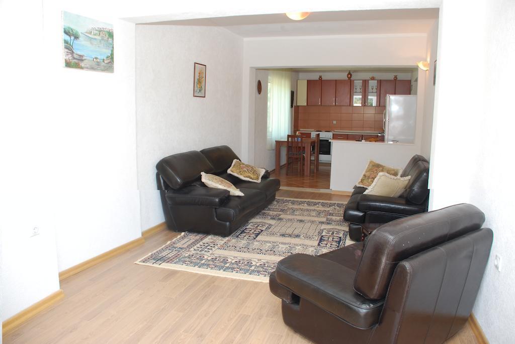 Apartments Ismy Ulcinj Quarto foto