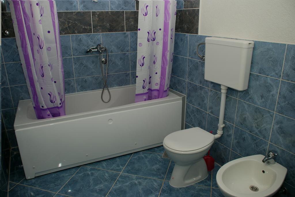 Apartments Ismy Ulcinj Quarto foto